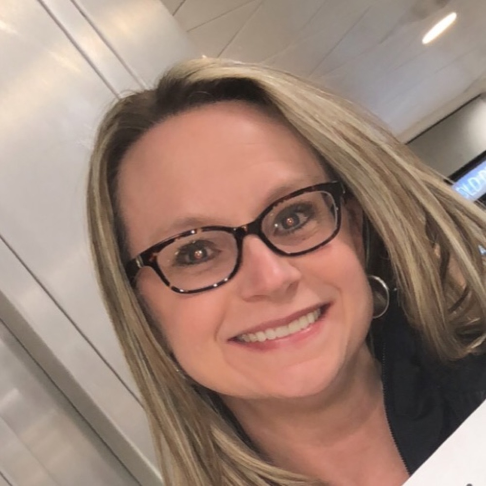 Meet your Posher, Jennifer